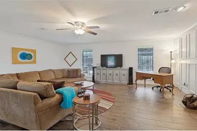 2617 Still Meadow Road, Irving, TX 75060 - Photo 5