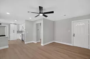2913 Wesleyan Dr S, Fort Worth, TX 76105 - Photo 5