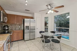 1411 Chinaberry Dr, Lewisville, TX 75077 - Photo 7