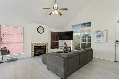 1411 Chinaberry Drive, Lewisville, TX 75077 - Photo 3