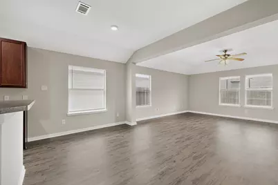 2939 Saint Bernard Drive, Dallas, TX 75233 - Photo 9