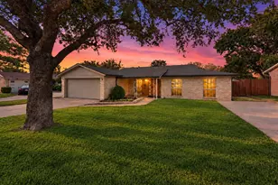 2100 Rockmoor Dr, Edgecliff Village, TX 76134 - Photo 35