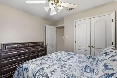 800 Crest Ridge Drive, Irving, TX 75061 - Photo 19