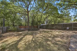 800 Crest Ridge Dr, Irving, TX 75061 - Photo 35