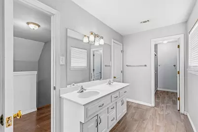 800 Crest Ridge Drive, Irving, TX 75061 - Photo 21