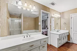 800 Crest Ridge Dr, Irving, TX 75061 - Photo 13