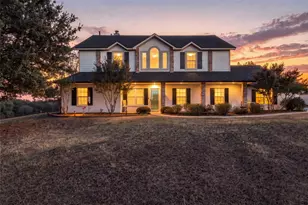 842 Cornstubble Ln, Weatherford, TX 76088 - Photo 3