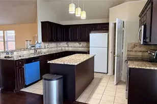 2013 Kingsbrook Trail, Fort Worth, TX 76120 - Photo 5