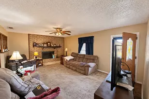 1324 Amherst St, Burkburnett, TX 76354 - Photo 5