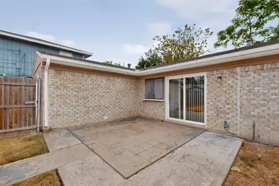 9839 Glengreen Drive, Dallas, TX 75217 - Photo 37