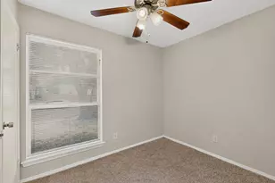 9839 Glengreen Dr, Dallas, TX 75217 - Photo 27