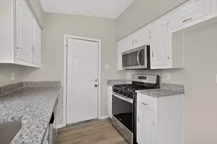 9839 Glengreen Dr, Dallas, TX 75217 - Photo 15
