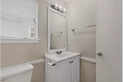 9839 Glengreen Drive, Dallas, TX 75217 - Photo 19