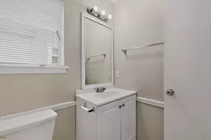 9839 Glengreen Dr, Dallas, TX 75217 - Photo 19