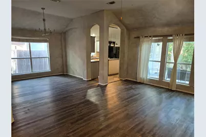 2924 Coventry Lane, McKinney, TX 75069 - Photo 3