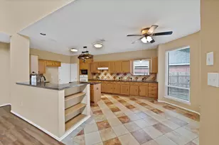 2513 Pecan Meadow Dr, Garland, TX 75040 - Photo 11