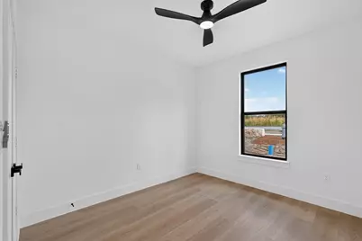 1664 W Wintergreen Road, Lancaster, TX 75134 - Photo 19