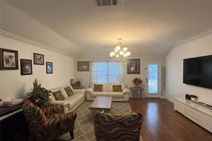 1879 Sea Gull Dr, Dallas, TX 75051 - Photo 13
