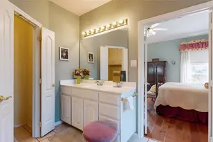 2316 Cherry Sage Dr, Arlington, TX 76001 - Photo 21
