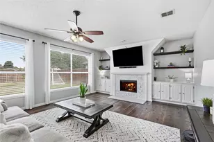 904 Yukon Dr, Lewisville, TX 75077 - Photo 7