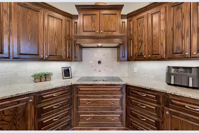 2610 Oak Ridge, Clifton, TX 76634 - Photo 13