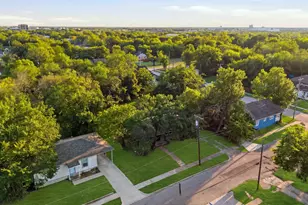 4302 Roberts St, Greenville, TX 75401 - Photo 25