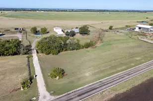 1233 FM901, Collinsville, TX 76233 - Photo 39