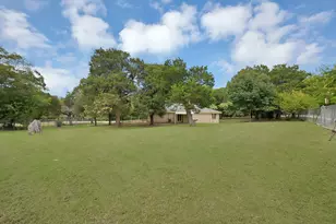 140 Kucker Ln, Blum, TX 76627 - Photo 9