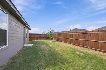 2052 Shady Oaks Drive, Ennis, TX 75119 - Photo 31