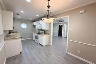 121 N 24th St, Corsicana, TX 75110 - Photo 9