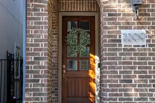 2209 Longwood Dr, Carrollton, TX 75010 - Photo 3