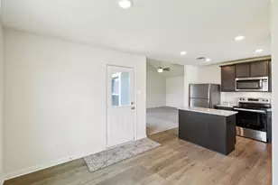 9956 Fighting Falcon Wy, Fort Worth, TX 76131 - Photo 5