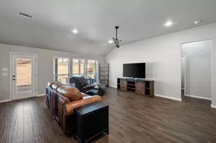 8928 Holt St, Lakeside, TX 76135 - Photo 5