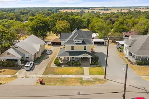 905 8th St, Honey Grove, TX 75446 - Photo 39