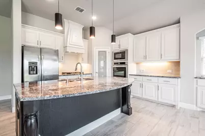 505 Livia Street, Burleson, TX 76028 - Photo 5