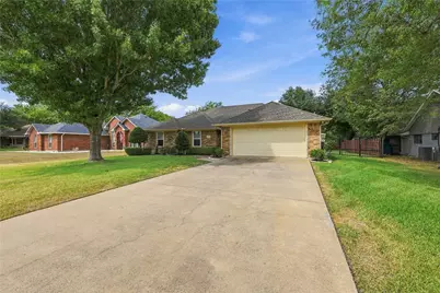 120 Country Drive, Waxahachie, TX 75165 - Photo 3