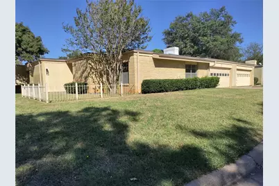 1611 Cindy Court, Arlington, TX 76012 - Photo 21