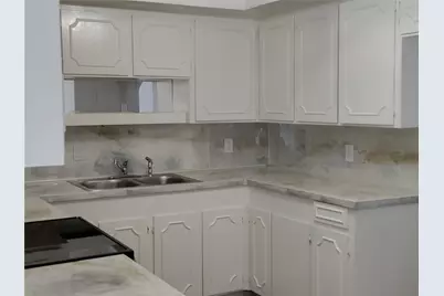 1611 Cindy Court, Arlington, TX 76012 - Photo 5
