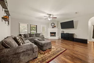 725 Big Willow Dr, Saginaw, TX 76179 - Photo 15