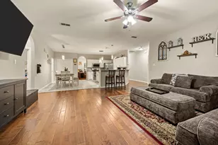 725 Big Willow Dr, Saginaw, TX 76179 - Photo 13