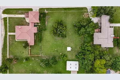 618 W 5th Street, Justin, TX 76247 - Photo 5