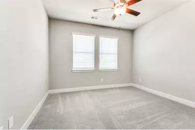 636 Courtyard Lane, Irving, TX 75039 - Photo 3