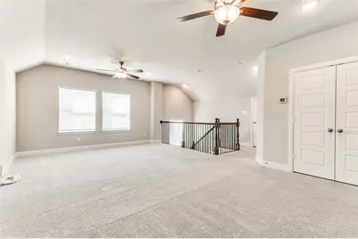 636 Courtyard Lane, Irving, TX 75039 - Photo 5
