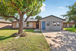 6208 Kary Lynn Dr S, Watauga, TX 76148 - Photo 1