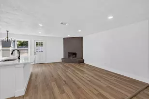 6208 Kary Lynn Dr S, Watauga, TX 76148 - Photo 5