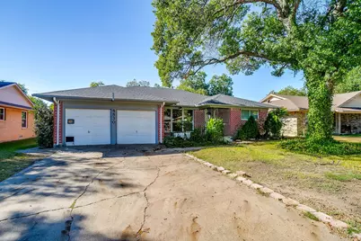 8830 Lapanto Lane, Dallas, TX 75227 - Photo 3