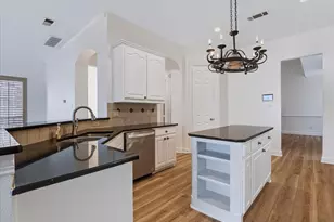 2305 Canyon Creek Dr, McKinney, TX 75072 - Photo 11