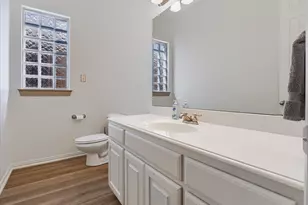 2305 Canyon Creek Dr, McKinney, TX 75072 - Photo 17