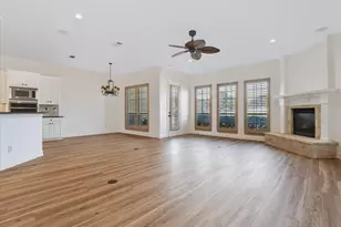 2305 Canyon Creek Dr, McKinney, TX 75072 - Photo 13