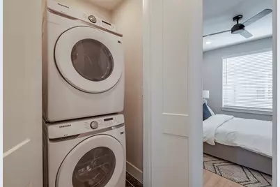 1423 N Carroll Avenue, Dallas, TX 75204 - Photo 17